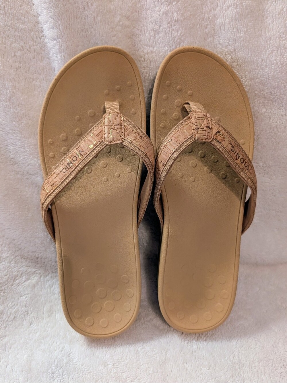 NWOT Vionic Hightide Platform Sandals Thong Flip Flop Orthotic Technology Tan 9 - Picture 2 of 10